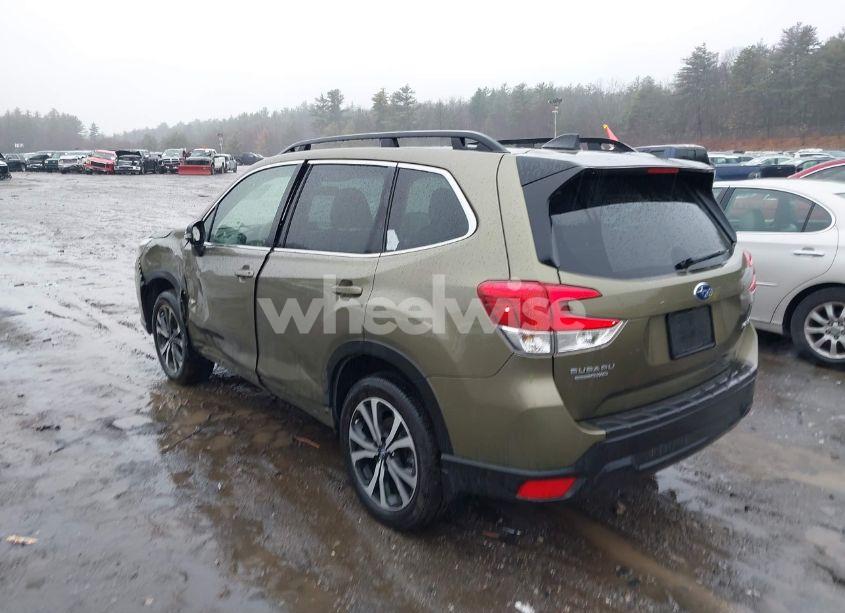 Photo 3 of 2024 Subaru Forester LIMITED (VIN JF2SKALC6RH425883)
