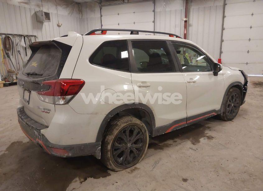 Photo 4 of 2020 Subaru Forester SPORT (VIN JF2SKALC9LH418918)
