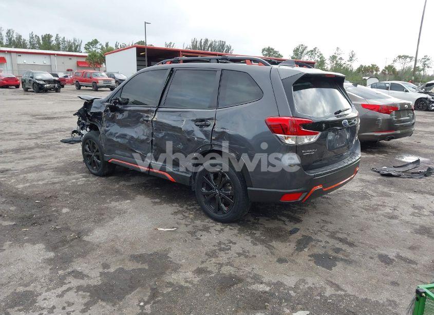 Photo 3 of 2021 Subaru Forester SPORT (VIN JF2SKALC9MH440144)