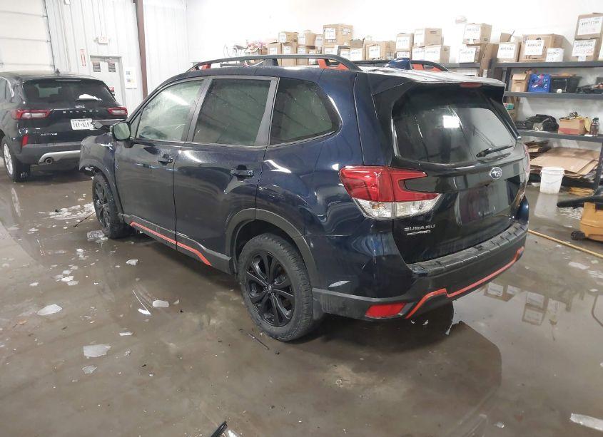 Photo 3 of 2020 Subaru Forester SPORT (VIN JF2SKALCXLH423111)