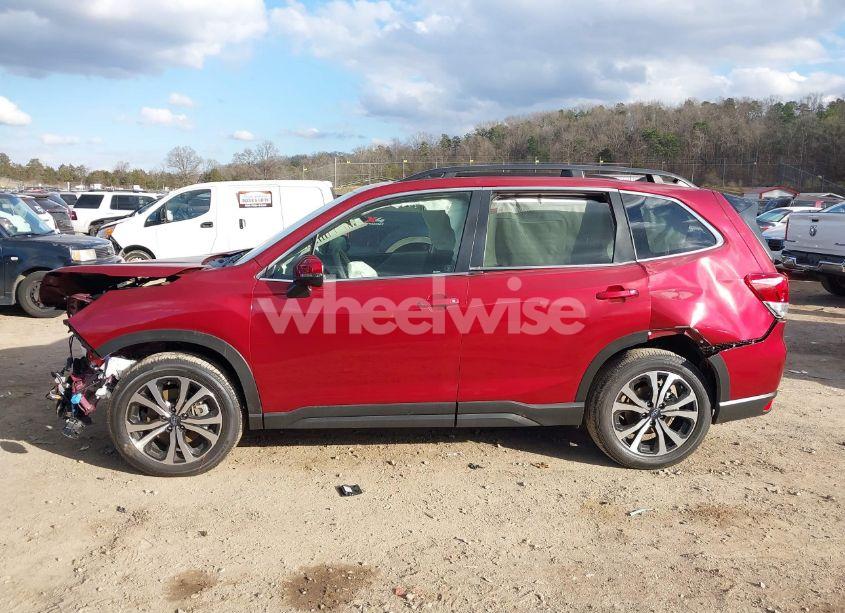 Photo 14 of 2024 Subaru Forester LIMITED (VIN JF2SKALCXRH472365)