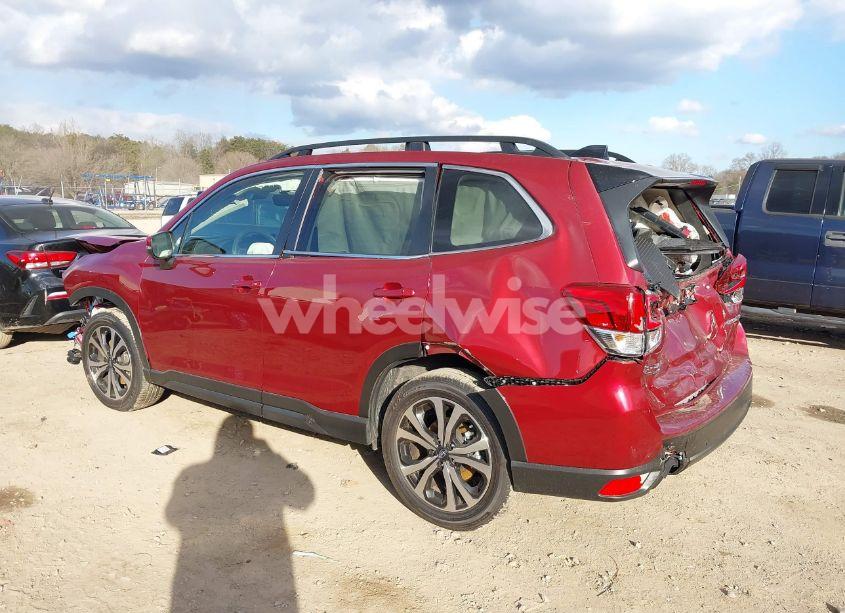 Photo 3 of 2024 Subaru Forester LIMITED (VIN JF2SKALCXRH472365)