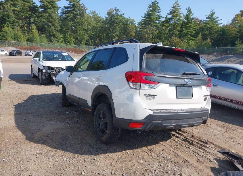 Photo 3 of 2022 Subaru Forester WILDERNESS (VIN JF2SKAMC0NH530590)