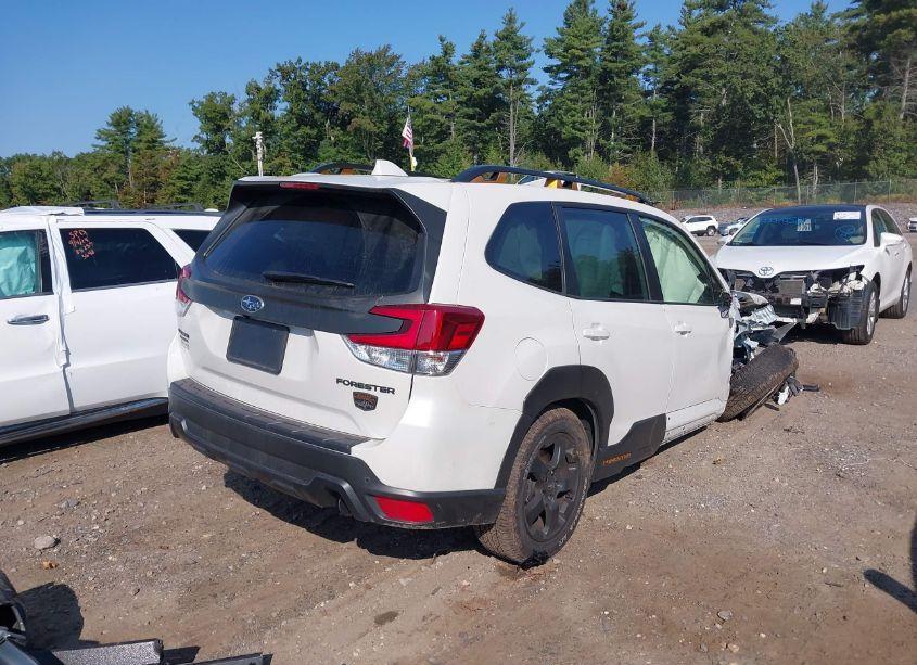 Photo 4 of 2022 Subaru Forester WILDERNESS (VIN JF2SKAMC0NH530590)