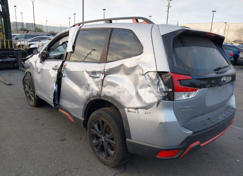 Photo 3 of 2020 Subaru Forester SPORT (VIN JF2SKAMC2LH424302)