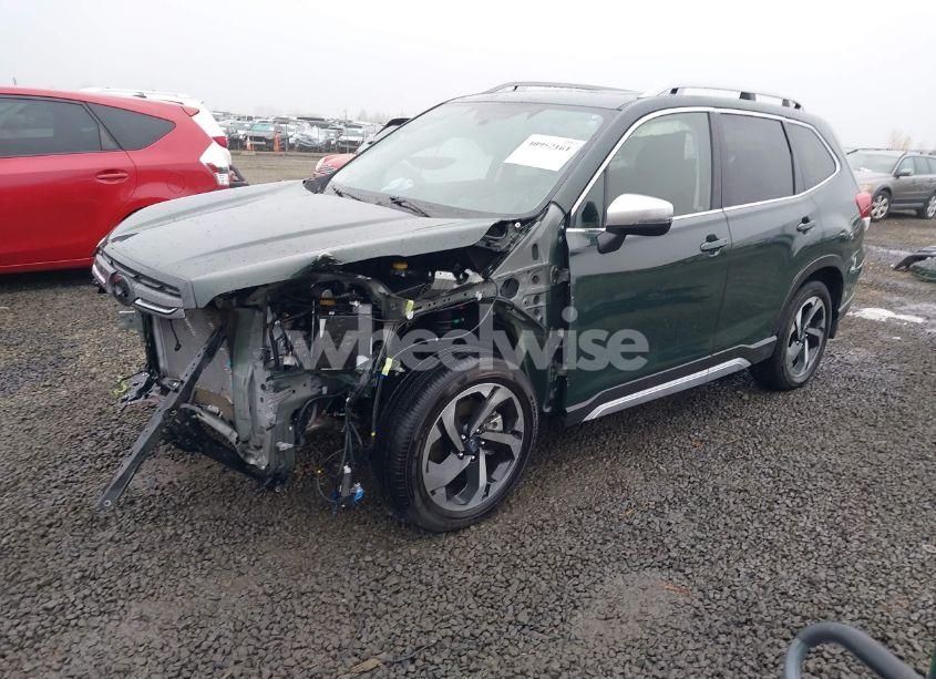 Photo 2 of 2024 Subaru Forester TOURING (VIN JF2SKAMC2RH512887)