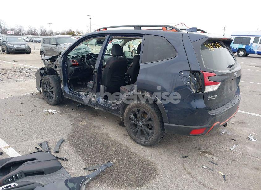 Photo 3 of 2020 Subaru Forester SPORT (VIN JF2SKAMC3LH498425)