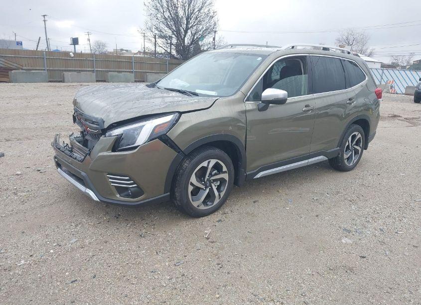 Photo 2 of 2024 Subaru Forester TOURING (VIN JF2SKAMC7RH416124)