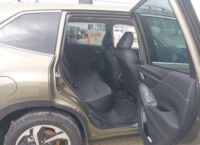 Photo 8 of 2024 Subaru Forester TOURING (VIN JF2SKAMC7RH416124)