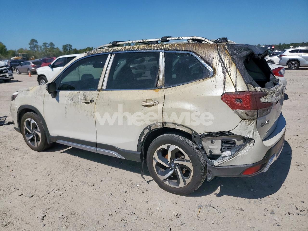 Photo 2 of 2024 SUBARU FORESTER TOURING (VIN JF2SKAMC7RH516157)