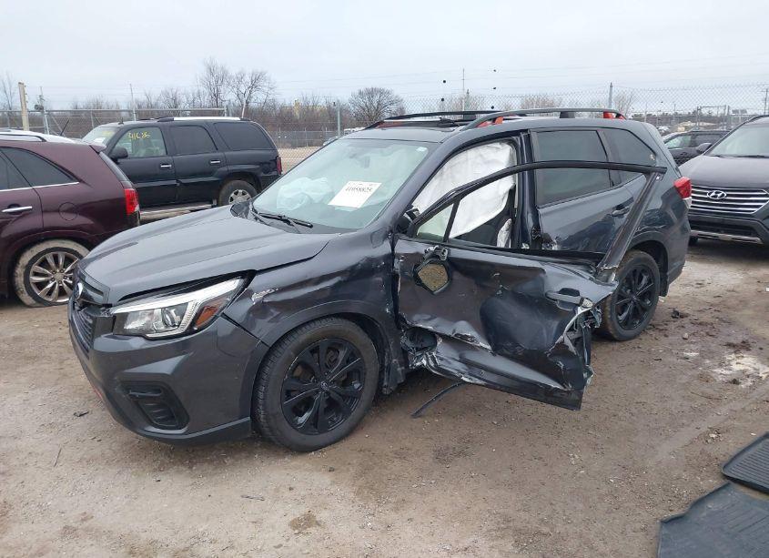 Photo 2 of 2020 Subaru Forester SPORT (VIN JF2SKAMC8LH476842)