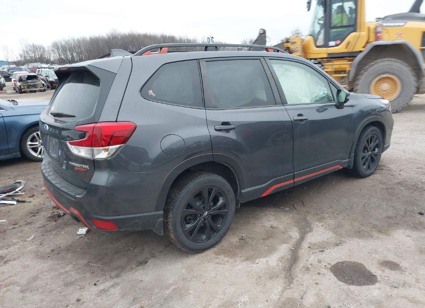 Photo 4 of 2020 Subaru Forester SPORT (VIN JF2SKAMC8LH476842)