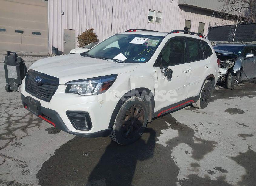 Photo 2 of 2020 Subaru Forester SPORT (VIN JF2SKAMC9LH601458)
