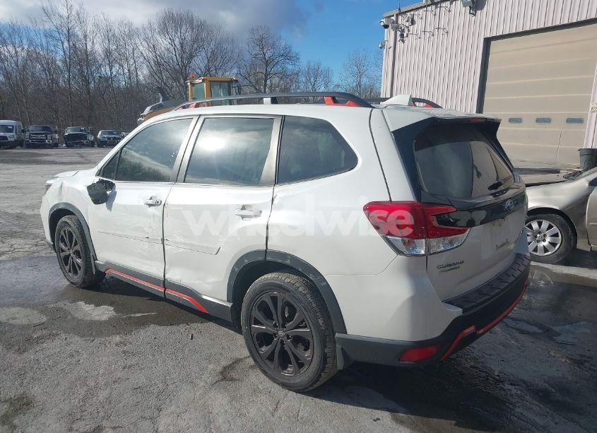 Photo 3 of 2020 Subaru Forester SPORT (VIN JF2SKAMC9LH601458)