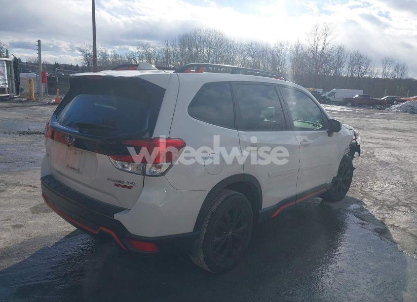 Photo 4 of 2020 Subaru Forester SPORT (VIN JF2SKAMC9LH601458)