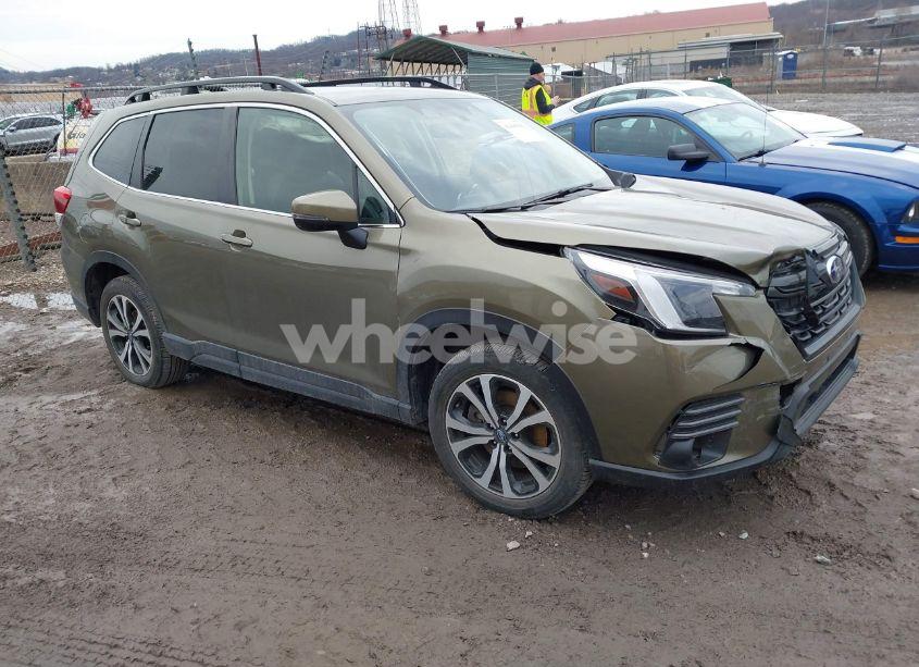 2022 Subaru Forester LIMITED (VIN JF2SKANC0NH462984) main photo