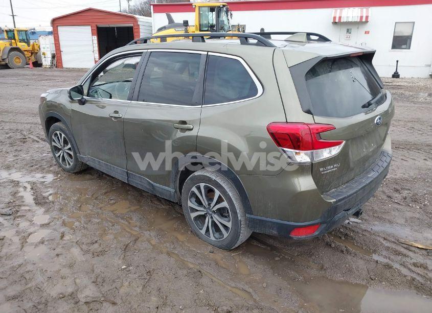 Photo 3 of 2022 Subaru Forester LIMITED (VIN JF2SKANC0NH462984)