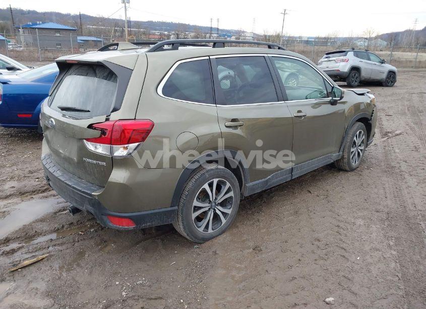 Photo 4 of 2022 Subaru Forester LIMITED (VIN JF2SKANC0NH462984)