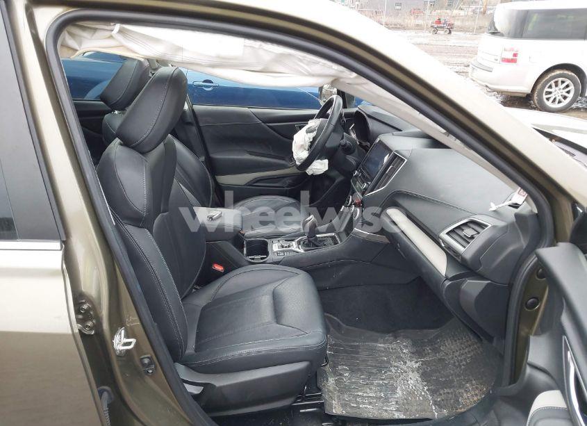 Photo 5 of 2022 Subaru Forester LIMITED (VIN JF2SKANC0NH462984)