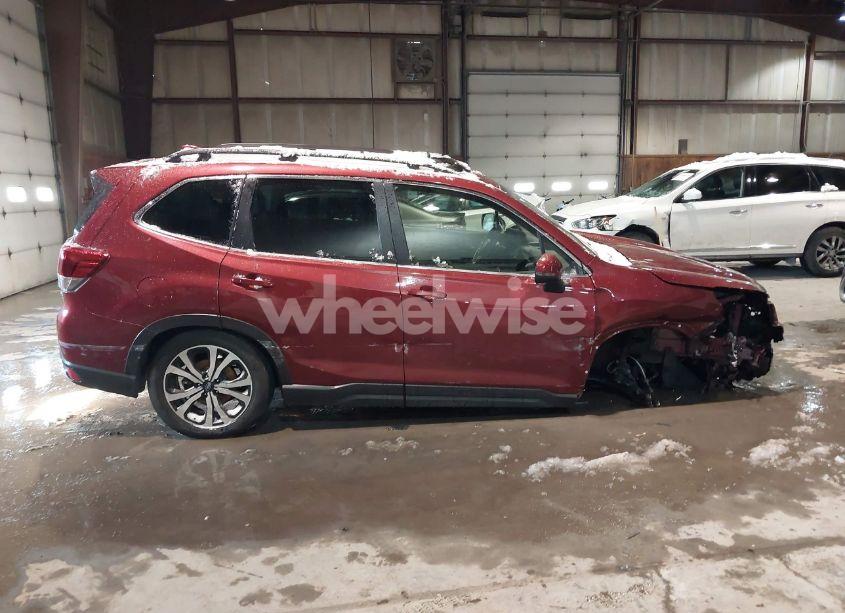 Photo 13 of 2022 Subaru Forester LIMITED (VIN JF2SKANC1NH422008)