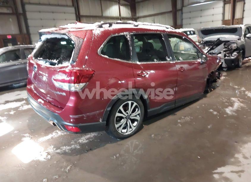 Photo 4 of 2022 Subaru Forester LIMITED (VIN JF2SKANC1NH422008)