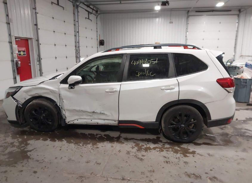 Photo 14 of 2019 Subaru Forester SPORT (VIN JF2SKAPC0KH403622)
