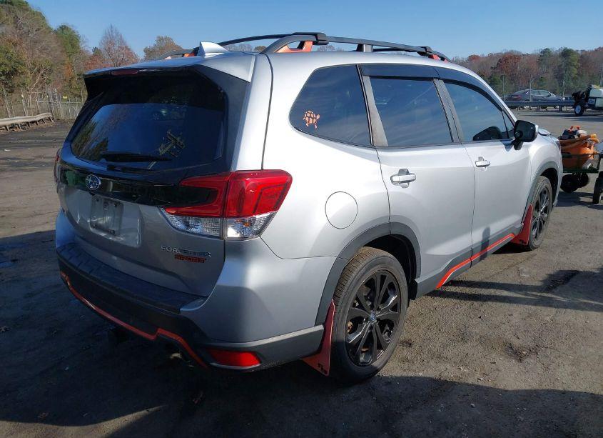 Photo 4 of 2019 Subaru Forester SPORT (VIN JF2SKAPC0KH430013)