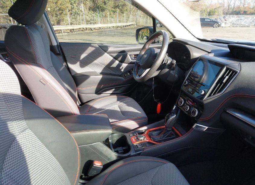 Photo 5 of 2019 Subaru Forester SPORT (VIN JF2SKAPC0KH430013)