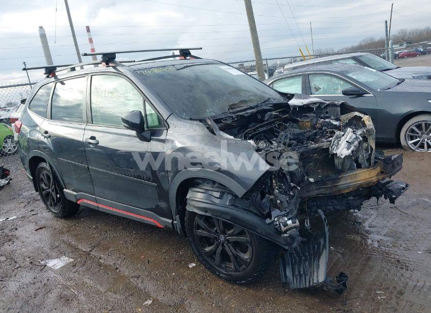 2019 Subaru Forester SPORT (VIN JF2SKAPC0KH525025) main photo