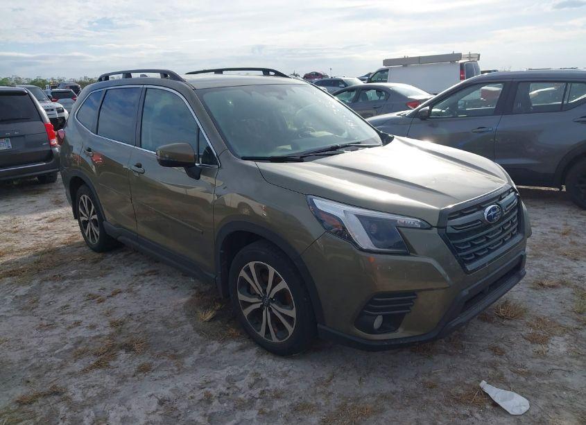 2022 Subaru Forester LIMITED (VIN JF2SKAPC0NH414706) main photo
