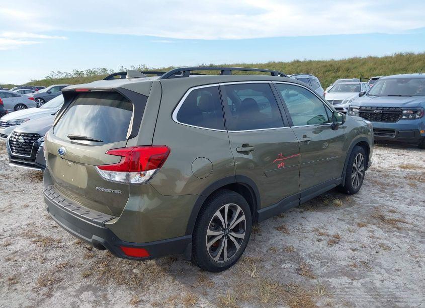 Photo 4 of 2022 Subaru Forester LIMITED (VIN JF2SKAPC0NH414706)