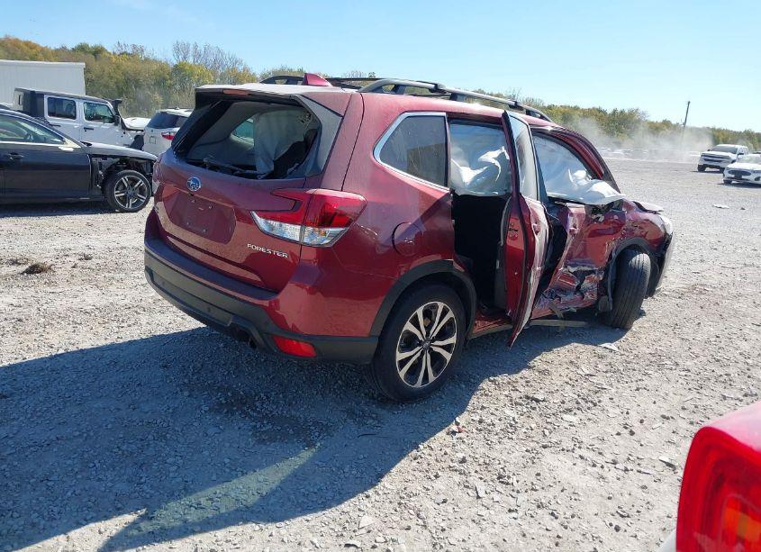 Photo 4 of 2022 Subaru Forester LIMITED (VIN JF2SKAPC0NH423051)