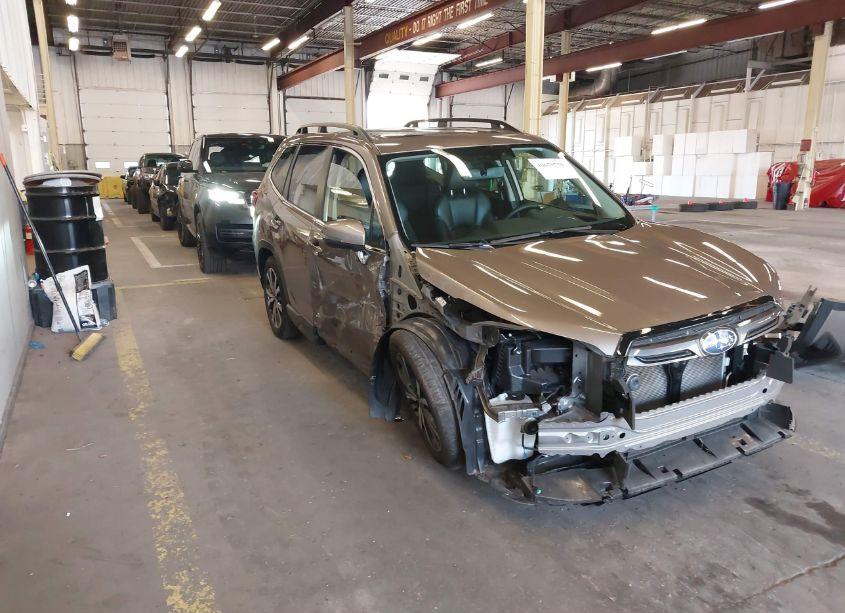 2023 Subaru Forester LIMITED (VIN JF2SKAPC0PH521080) main photo