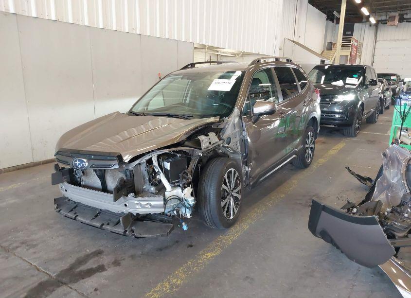 Photo 2 of 2023 Subaru Forester LIMITED (VIN JF2SKAPC0PH521080)