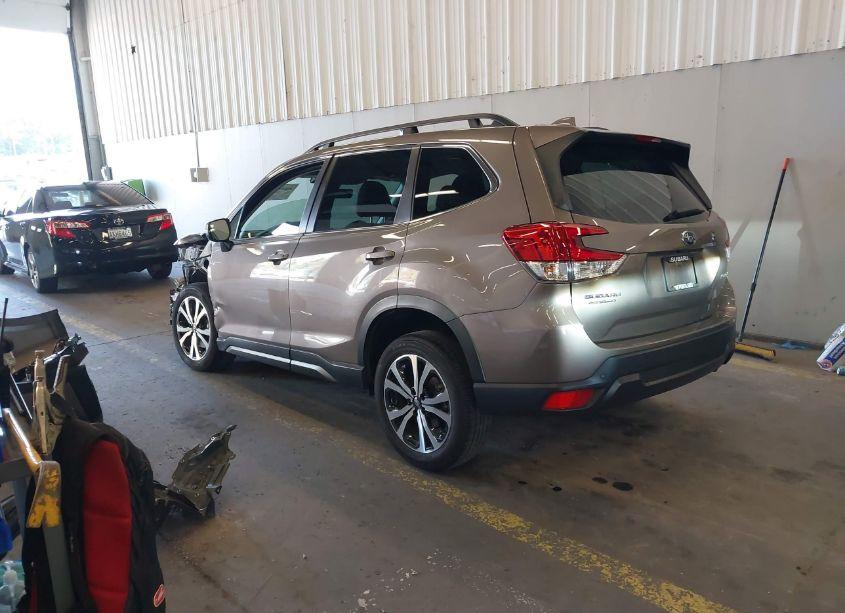 Photo 3 of 2023 Subaru Forester LIMITED (VIN JF2SKAPC0PH521080)