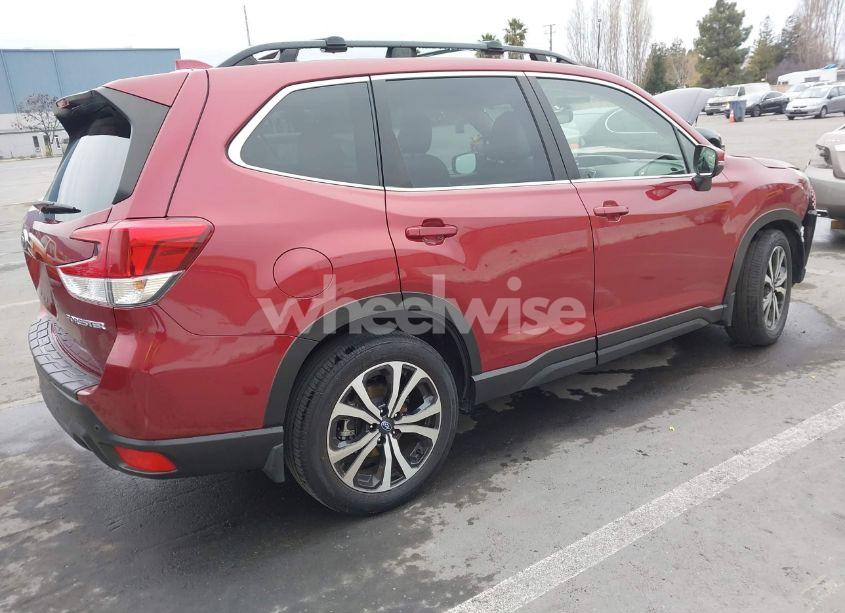 Photo 4 of 2022 Subaru Forester LIMITED (VIN JF2SKAPC2NH477502)