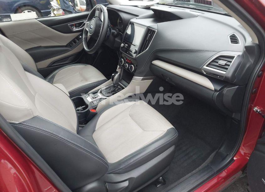 Photo 5 of 2022 Subaru Forester LIMITED (VIN JF2SKAPC2NH477502)