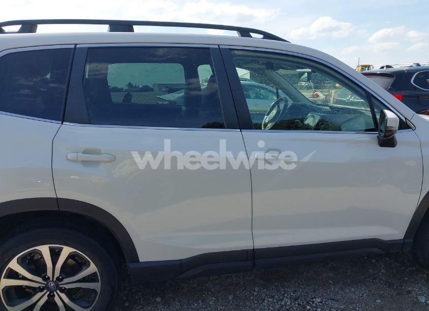 Photo 14 of 2022 Subaru Forester LIMITED (VIN JF2SKAPC3NH435825)