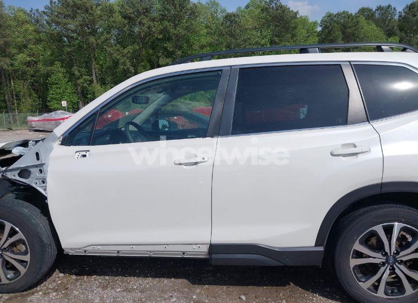 Photo 15 of 2022 Subaru Forester LIMITED (VIN JF2SKAPC3NH435825)