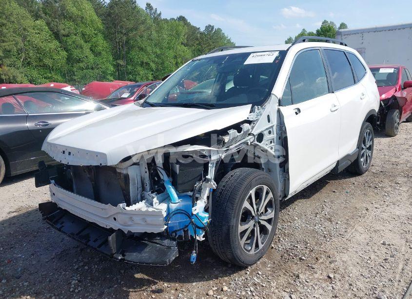 Photo 2 of 2022 Subaru Forester LIMITED (VIN JF2SKAPC3NH435825)