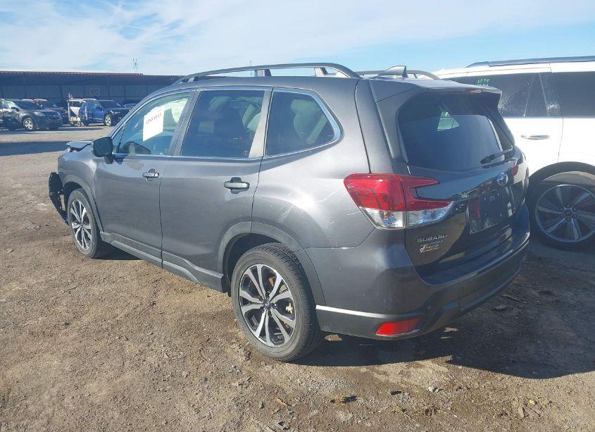 Photo 3 of 2022 Subaru Forester LIMITED (VIN JF2SKAPC3NH500835)