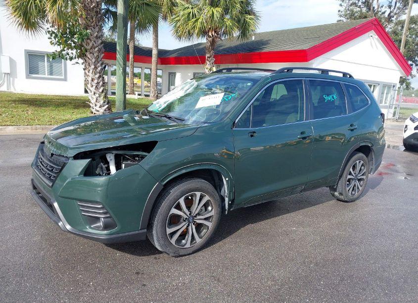 Photo 2 of 2022 Subaru Forester LIMITED (VIN JF2SKAPC3NH503301)