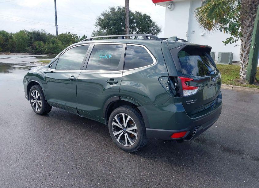 Photo 3 of 2022 Subaru Forester LIMITED (VIN JF2SKAPC3NH503301)