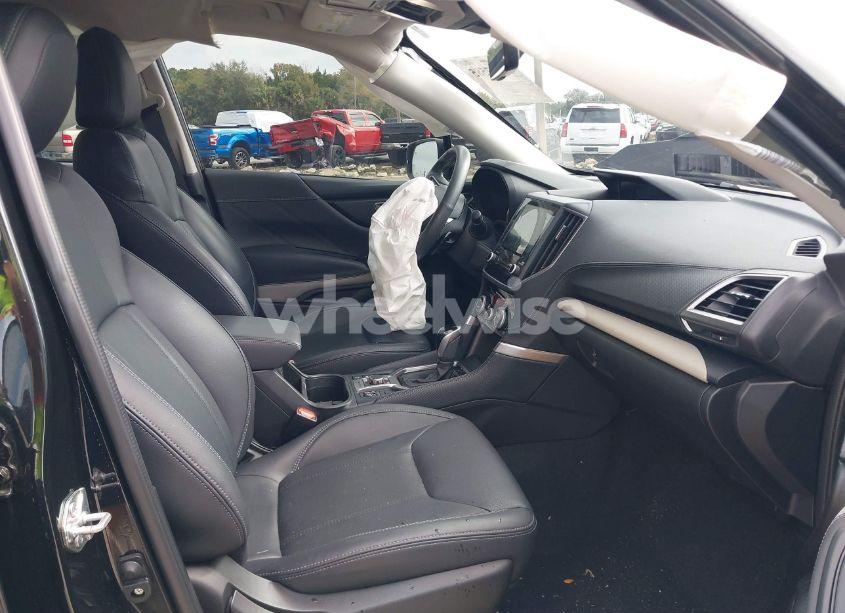 Photo 5 of 2023 Subaru Forester LIMITED (VIN JF2SKAPC3PH461103)