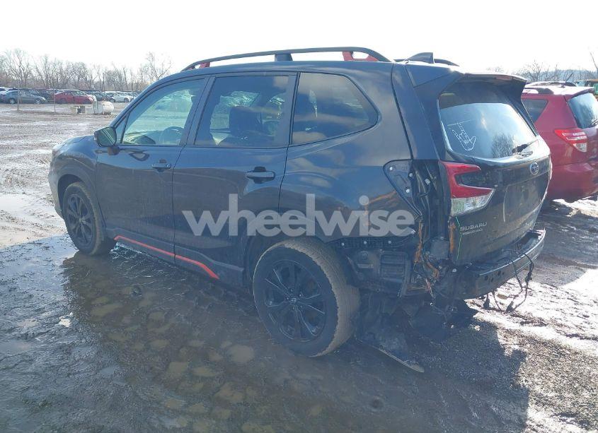 Photo 3 of 2019 Subaru Forester SPORT (VIN JF2SKAPC4KH542264)