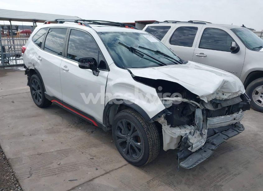 2019 Subaru Forester SPORT (VIN JF2SKAPC5KH488263) main photo