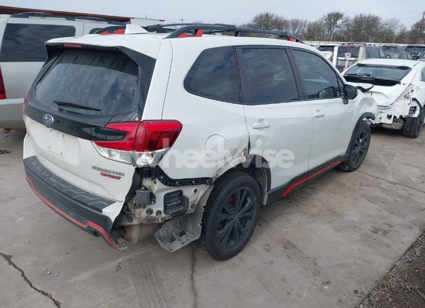 Photo 4 of 2019 Subaru Forester SPORT (VIN JF2SKAPC5KH488263)
