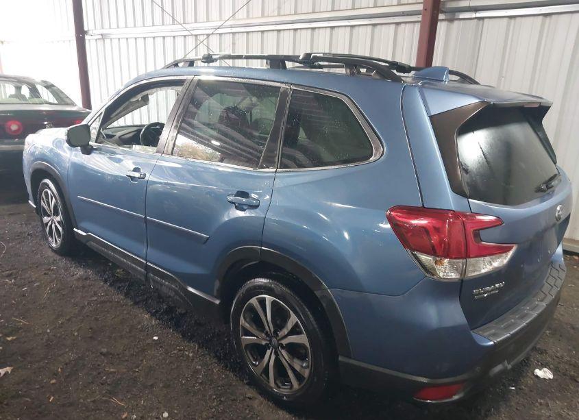 Photo 3 of 2022 Subaru Forester LIMITED (VIN JF2SKAPC5NH400770)