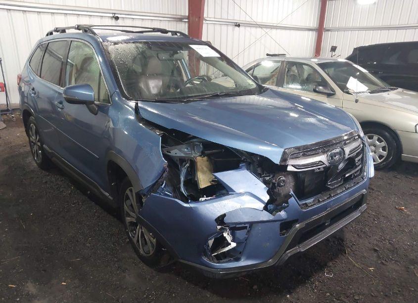 Photo 6 of 2022 Subaru Forester LIMITED (VIN JF2SKAPC5NH400770)