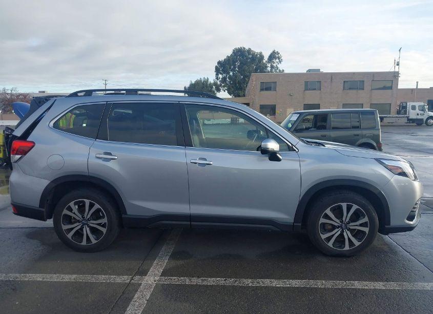 Photo 13 of 2022 Subaru Forester LIMITED (VIN JF2SKAPC5NH431081)